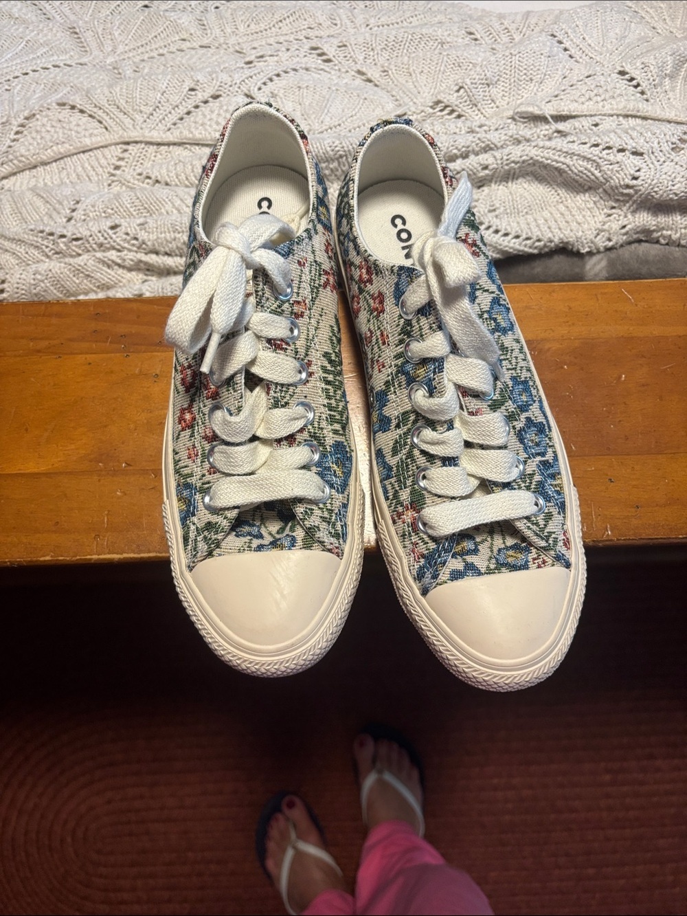 Converse Floral Tapestry Cottagecore Low Top Sneakers - Multicolor